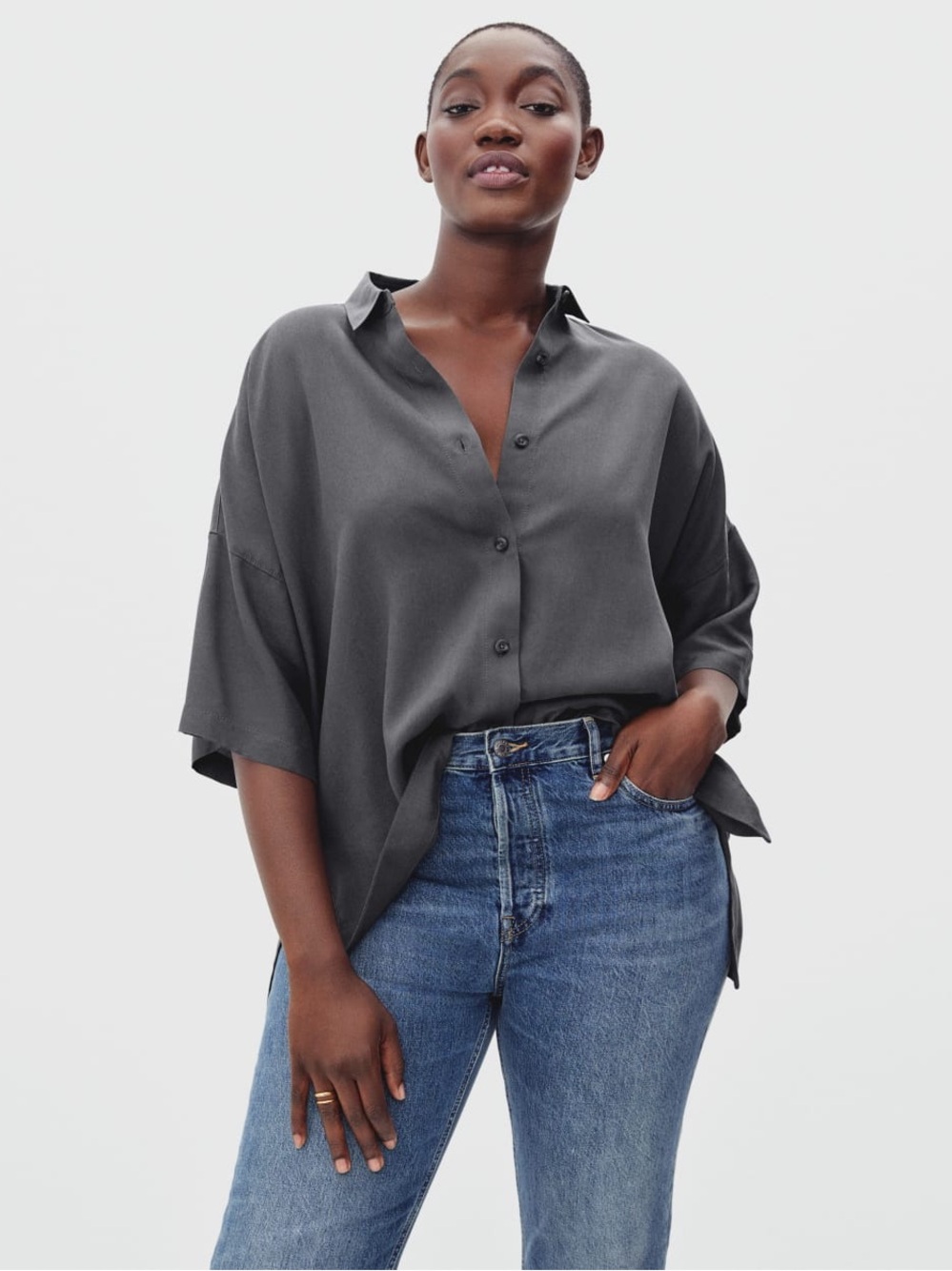Everlane Oversized THE DRAPEY SQUARE SHIRT, runs very large, XXS 🩶